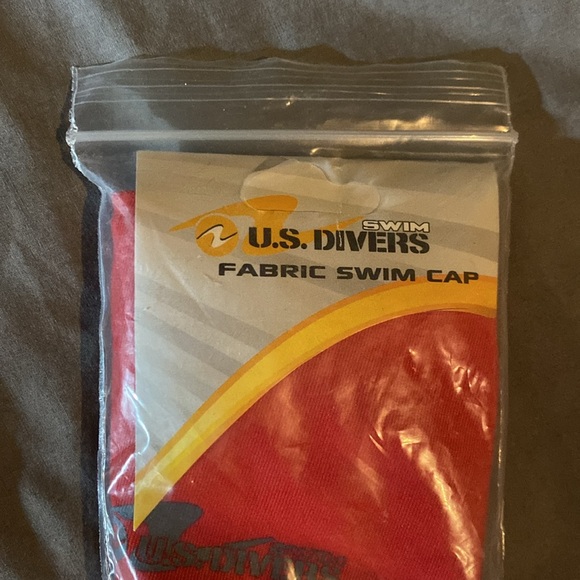 U.S. Divers fabric swim cap, Red - Picture 2 of 6
